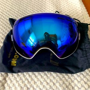 Juli ski goggles